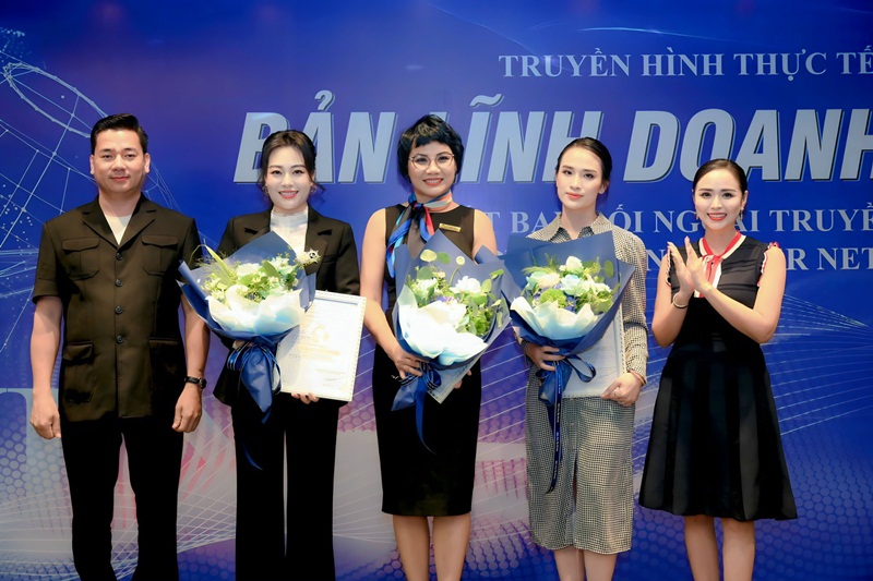 happy women ra mat talkshow ban linh doanh nhan 1