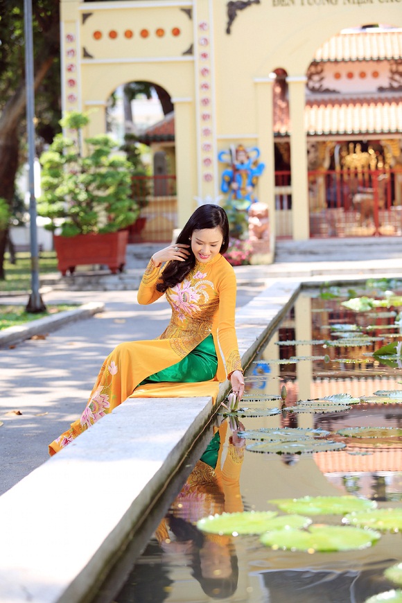 ao dai minh thuy11