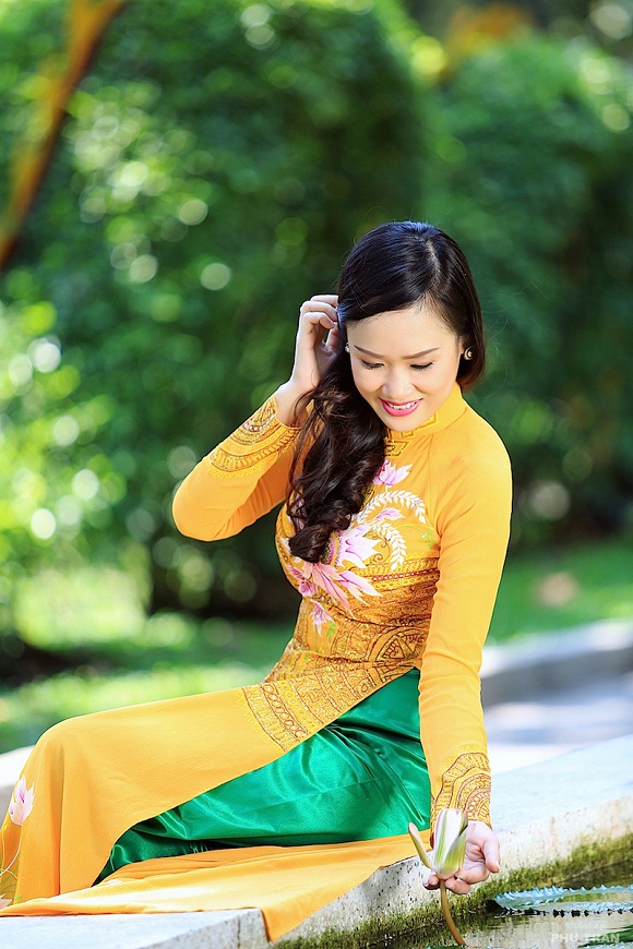 ao dai minh thuy6