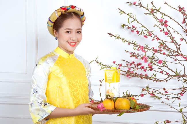 dn le thuy hanh noi bat trong ta ao dai.5