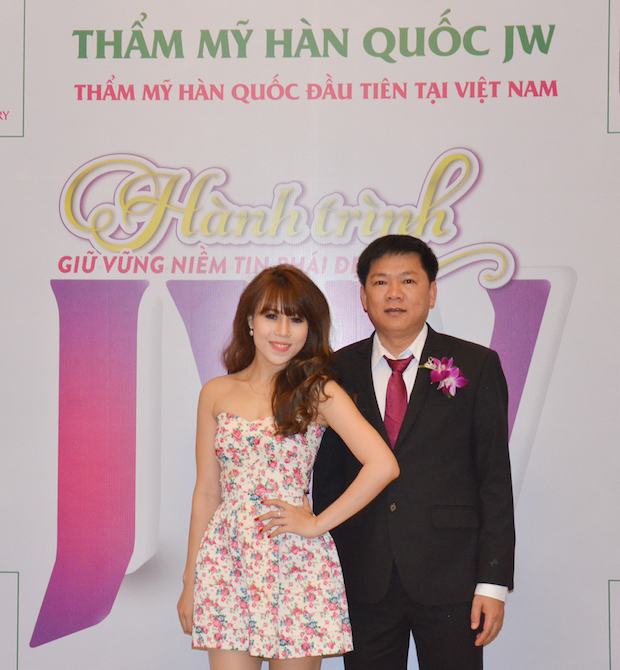 phau thuat ham ho mom cuoc doi no hoa2