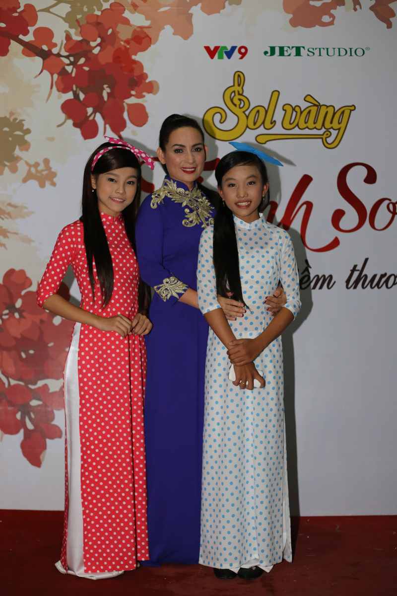 Sol-vang-Thanh Son-Phi Nhung.3.toancanhbaochi.net