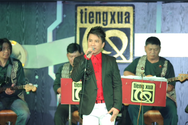 Ca sỹ Quang Toàn cháy hết mình cùng hơn 20 ca khúc trong liveshow
