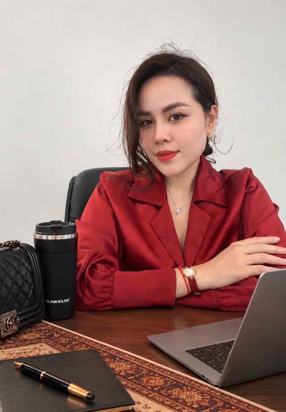 a hau bich ngoc 24 93
