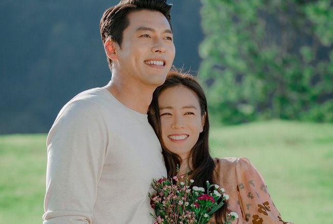 hyun bin son ye jin ngay cuoi