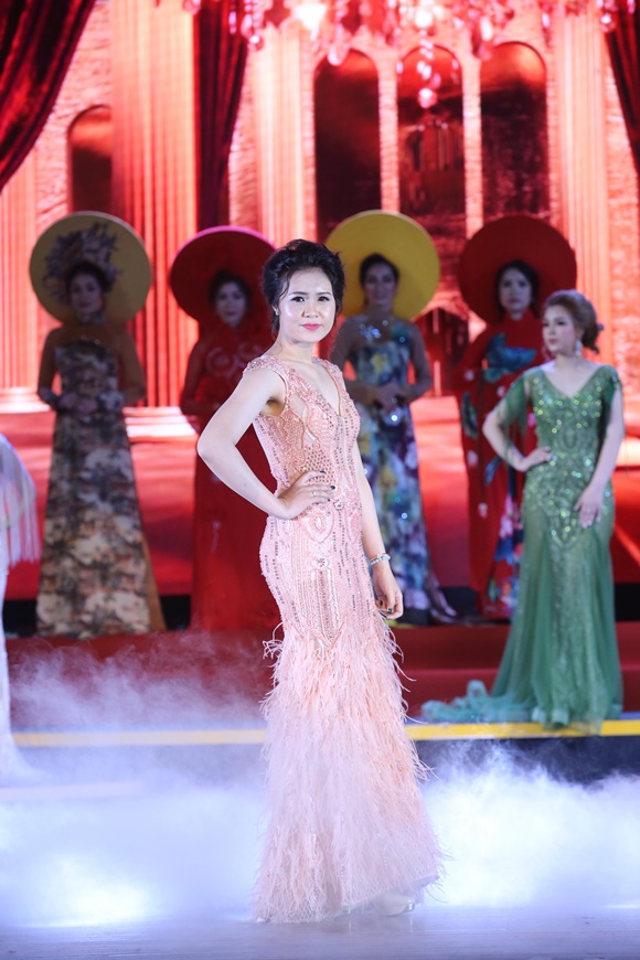 le huyen huong queen 4