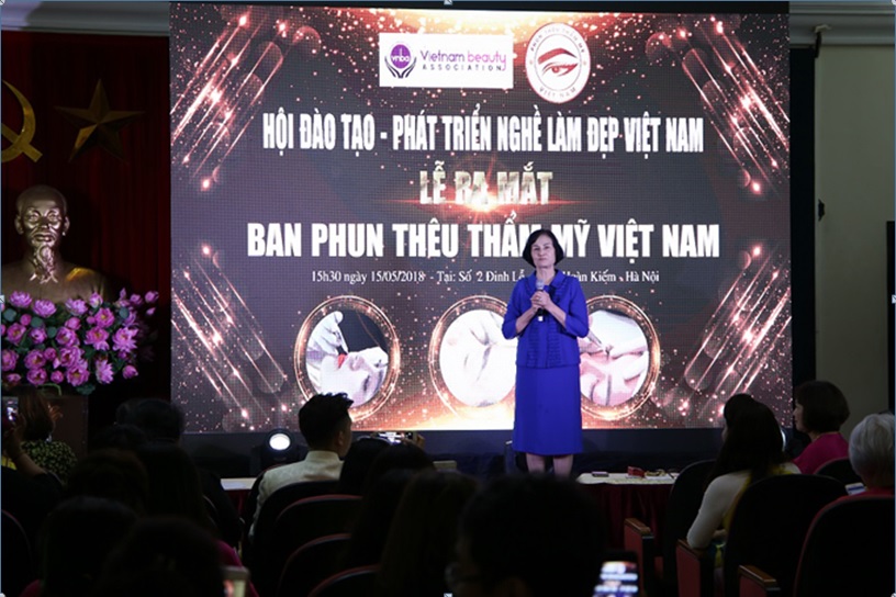 ra mat ban phun theu tham my viet nam tcdt 10