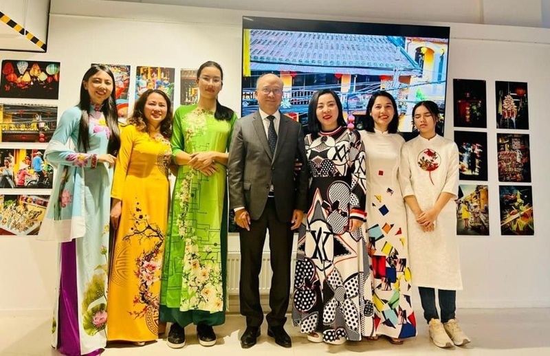 Saigon Lotus avatar 1