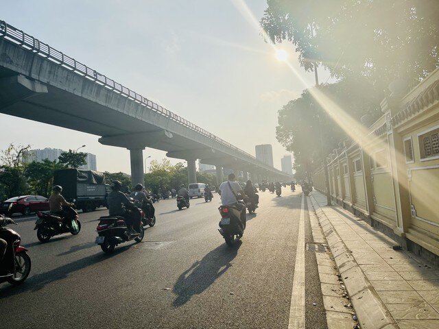 Miền Bắc nắng ráo kéo dài, thời tiết Hà Nội mức nhiệt cao nhất bao nhiêu?
